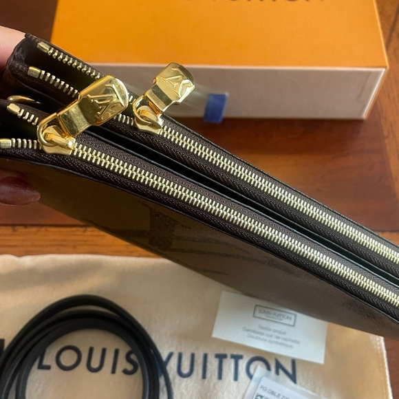 Louis Vuitton double zip pochette - Picture 5 of 7